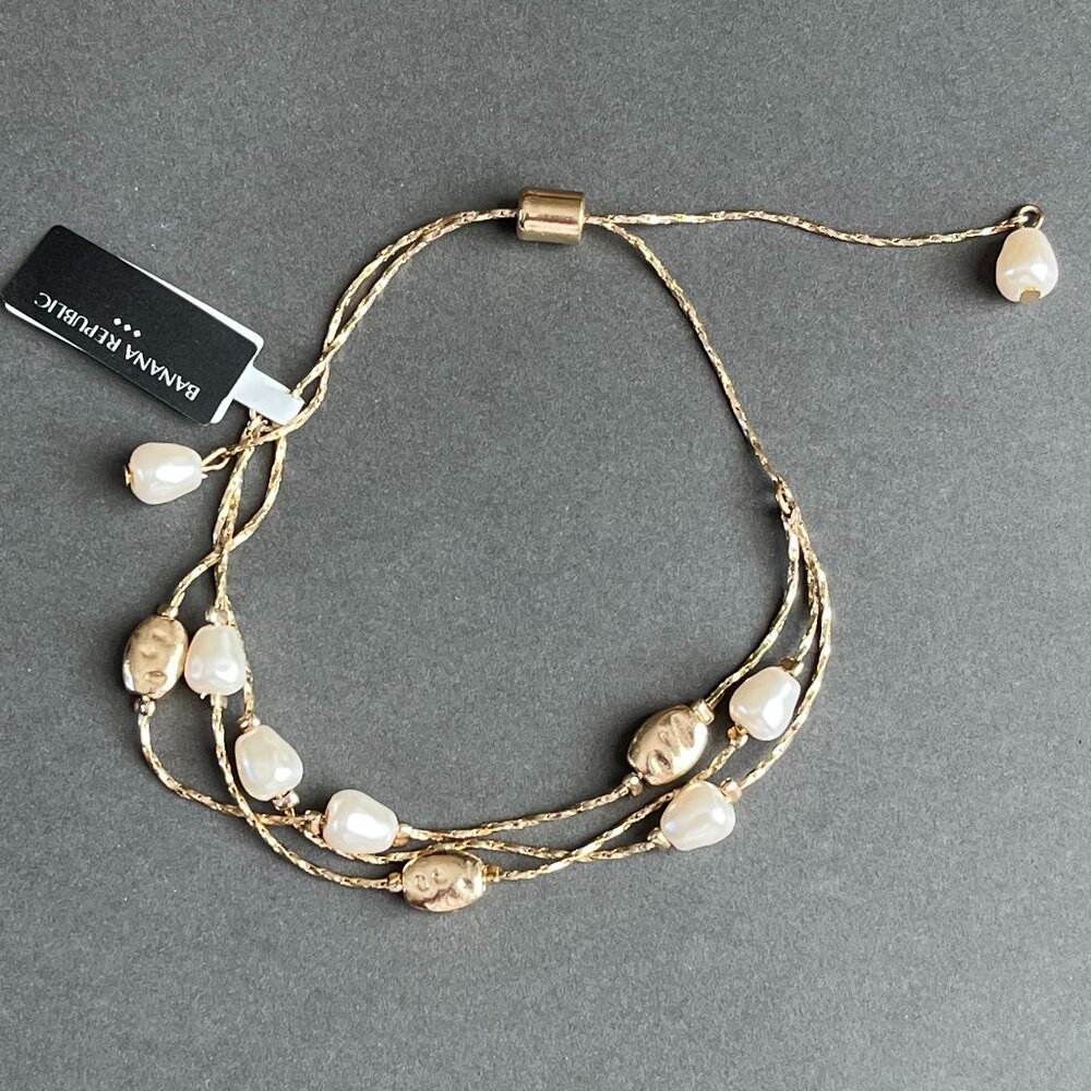 Banana Republic Gold Adjustable Bracelet with Faux Pearls and Hammered Beads NWT